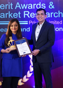 Morisha Alimchandani receiving award recognition